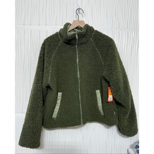 NWT Bass Outdoors REVERSIBLE ZIP FRONT Sherpa Jacket: DEEP LICHEN GREEN Medium (